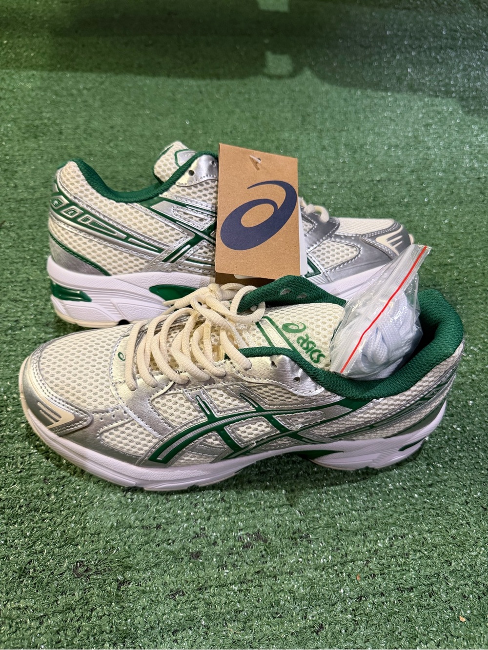 ASICS Cream and Green Mesh Gel  Running Shoes mens 7
